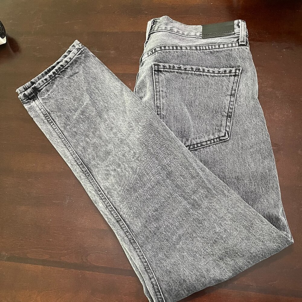 Citizens Of Humanity Straight Leg Jeans in Faded Black Wash